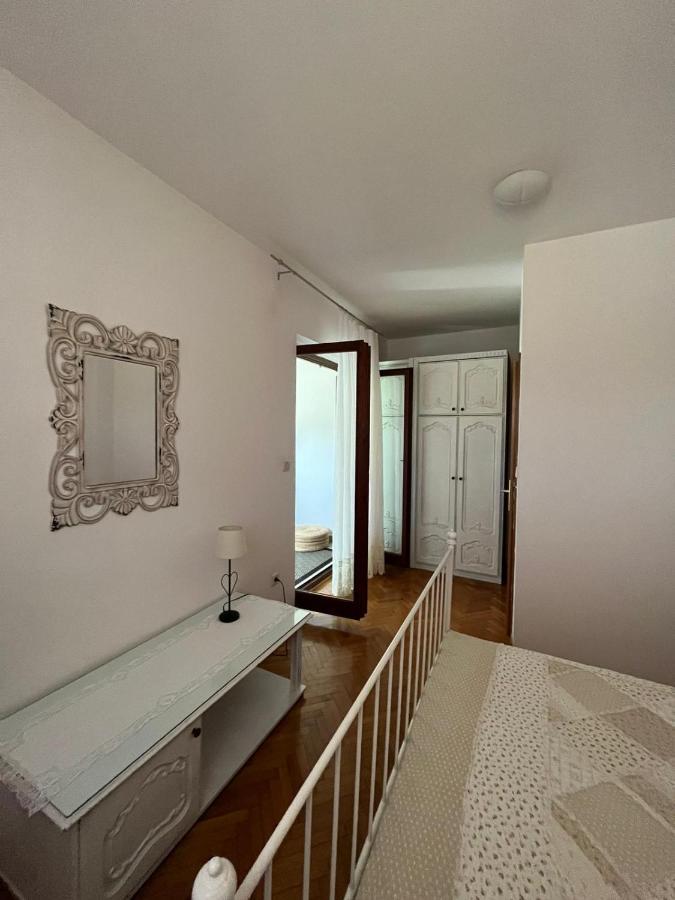 Apartment With Swimming Pool Jelsa  Luaran gambar